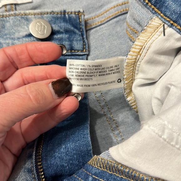 Original Use-distressed light wash,Jeremy,regular fit with slim taper & … - Picture 12 of 12